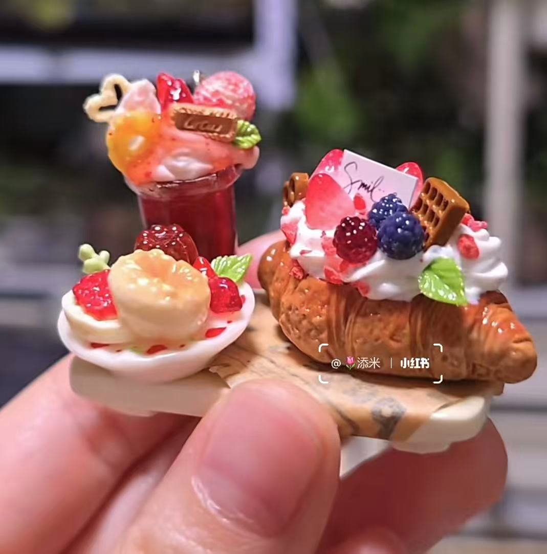 DIY Mini Dessert Cake